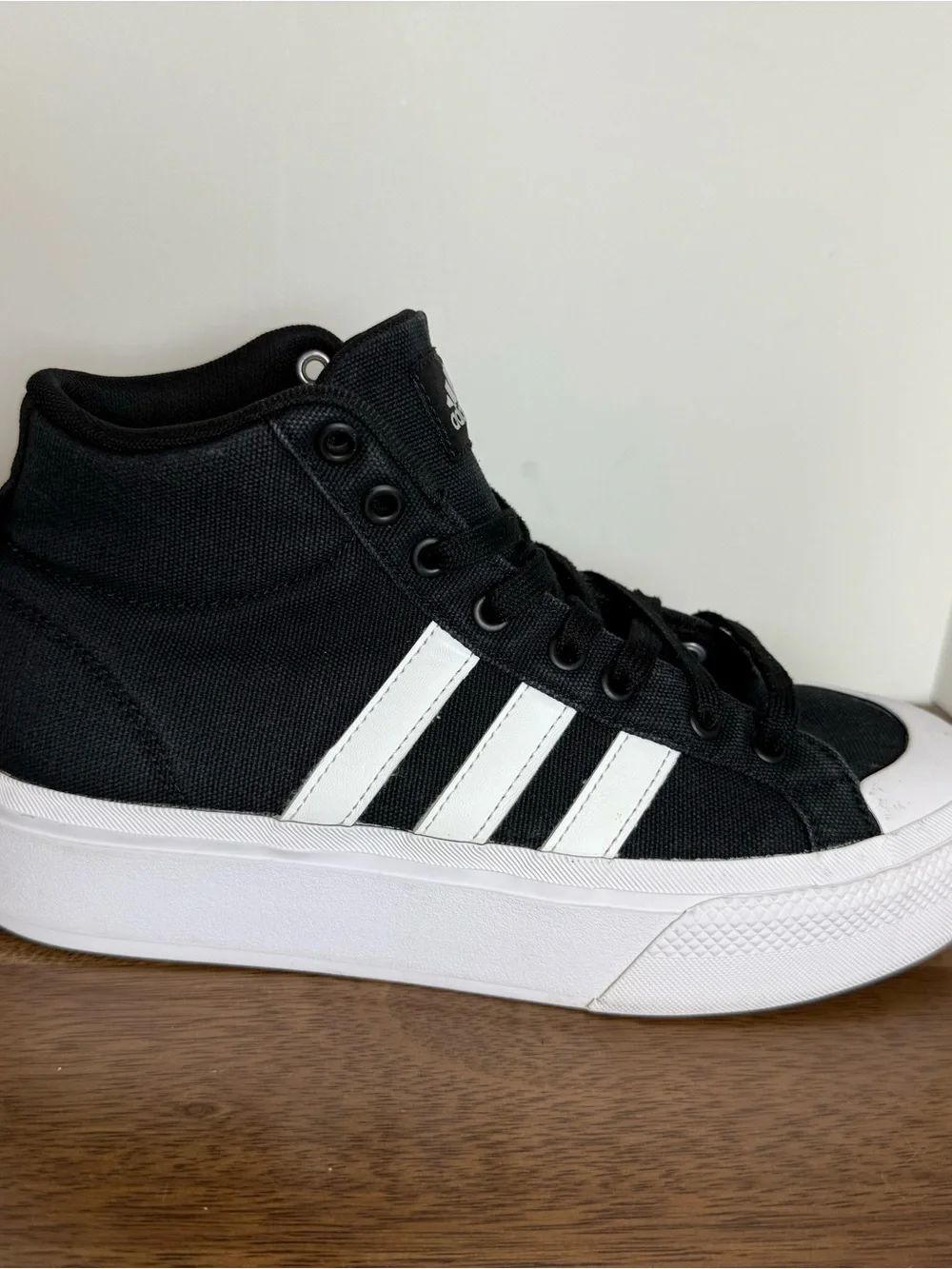 Adidas Bravada 2.0 Platform Mid Black White High Top Sneakers Women’s Size 8
